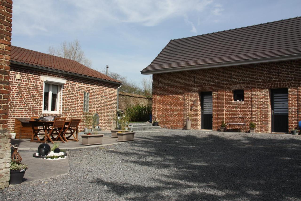 Bed and Breakfast Comme Un Reve Doignies Exterior foto